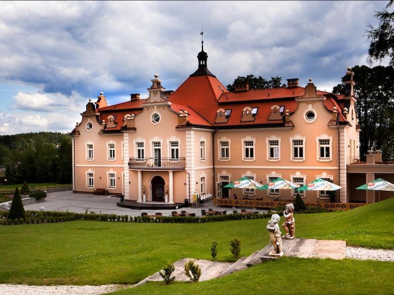 Hotel Zamek Berchtold Strančice Extérieur photo